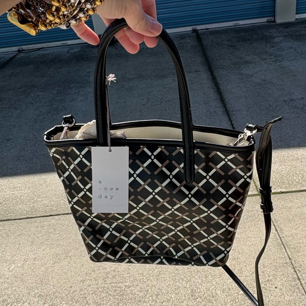 A NEW DAY NWT Mini Coated canvas
Tote Crossbody Bag Geometric Pattern -black - Picture 8 of 8
